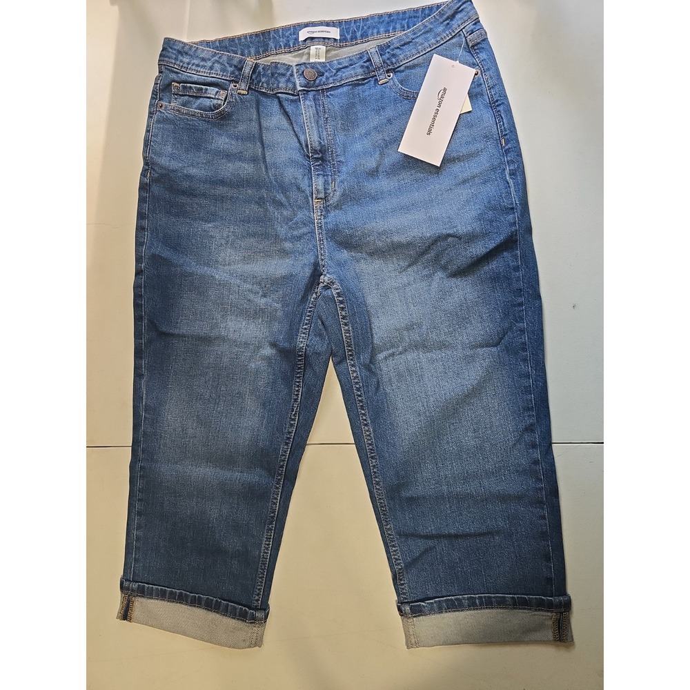 Amazon Essentials Womens Slim Fit Mid Rise Capri Jeans 14 NWT - AEWM11371M25